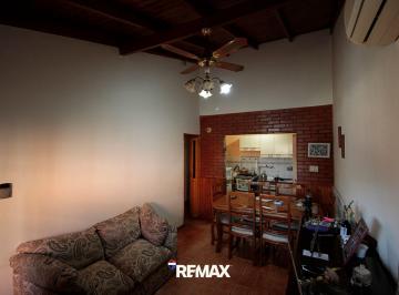 Casa · 128m² · 4 Ambientes · 1 Cochera · Casa en Venta 3 Dorm.