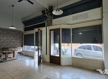 Local comercial · 35m² · En Alquiler Local 35 m² Sobre Av Laprida. Villa Martelli - Vicente Lopez