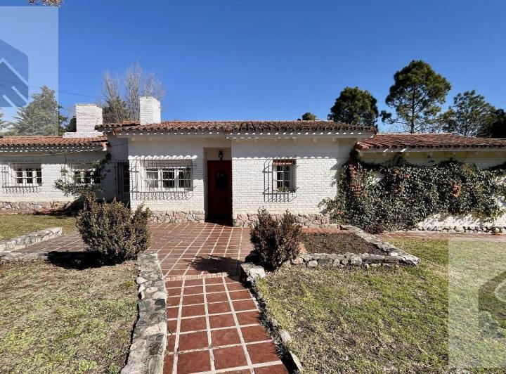 Casa en alquiler en Los Manantiales