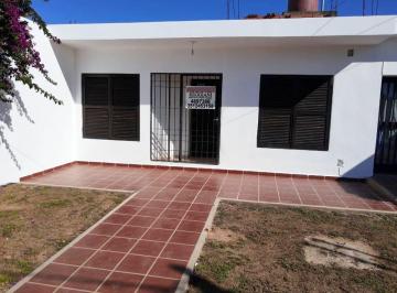 Casa de 2 ambientes, Córdoba · Casa de Dos Dorm. en Venta