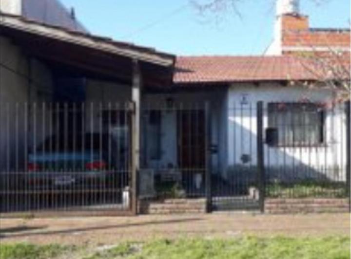 Casa · 70m² · 3 Ambientes · 1 Cochera