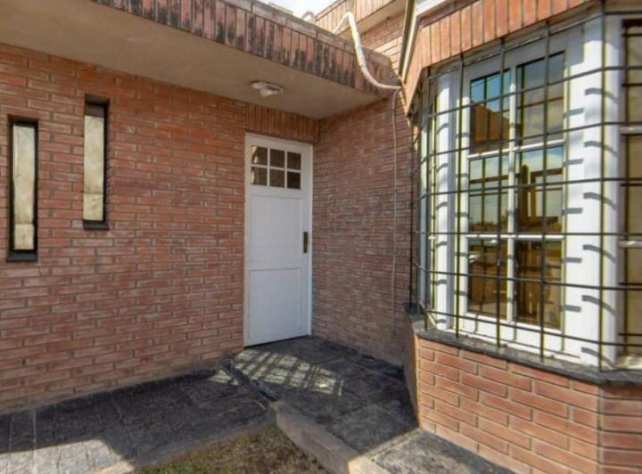 Casa · 150m² · 4 Ambientes · 1 Cochera