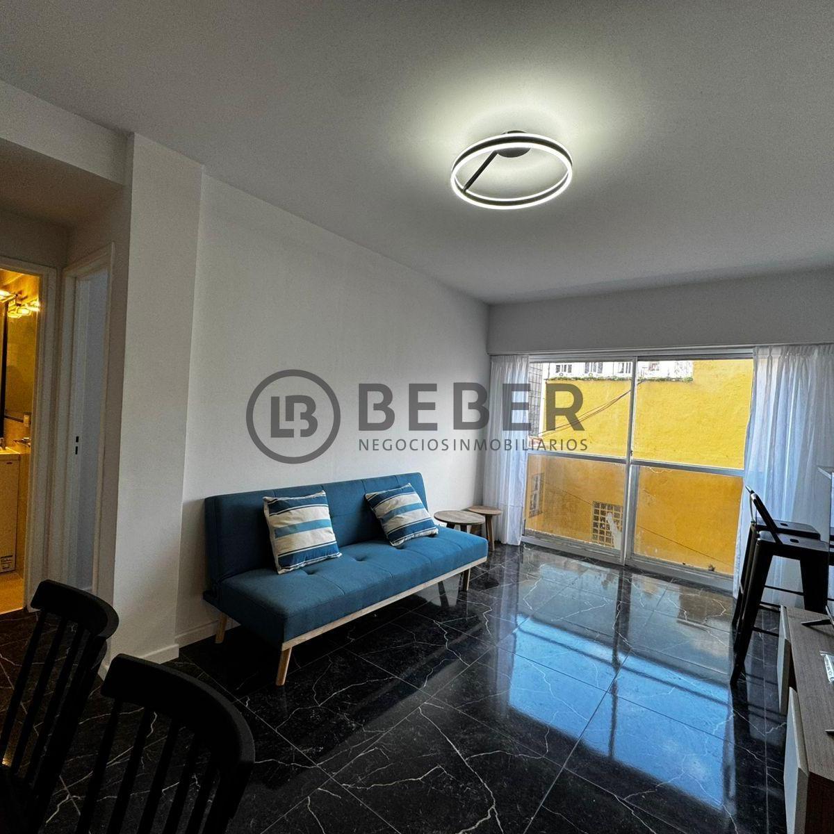 Depto 2 amb reciclado 39m² con balcón — Centro