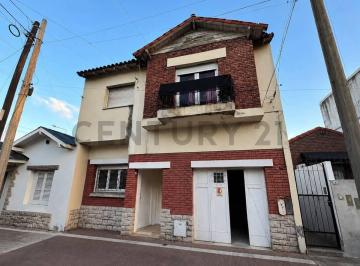 PH · 106m² · 3 Ambientes · 1 Cochera · PH Al Frente con Cochera