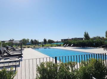 Terreno · 642m² · Terreno en Venta en El Barrio Los Cardos Pilar