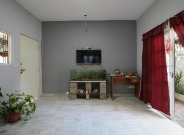 PH · 50m² · 3 Ambientes · PH - 3 Ambientes C/ 2 Patios - Sin Expensa - Lomas del Mirador
