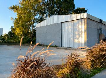 Bodega-Galpón de 2 ambientes, Córdoba · Alquilo Galpón + Salon + Predio Sobre Av Capdevila