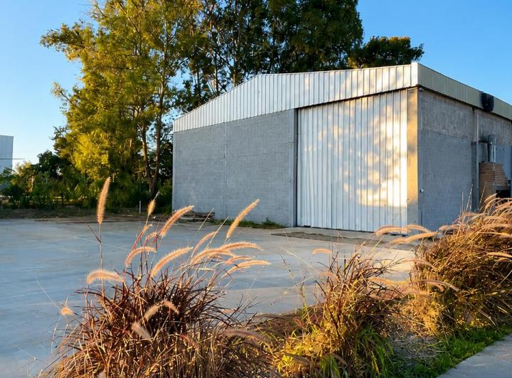 Bodega-Galpón · 450m² · 2 Ambientes