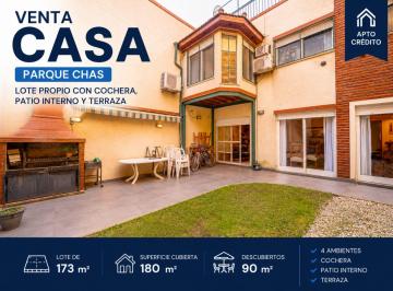 Casa · 180m² · 4 Ambientes · 1 Cochera · Venta Casa 4 Ambientes Parque Chas Apto Credito