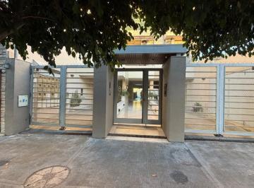 INGRESO EDIFICIO · Departamento en Moron Sur