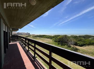 Departamento · 63m² · 3 Ambientes · 1 Cochera · Departamento en Venta Frente Al Mar Pinamar 3 Ambientes