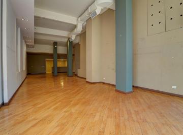 Local comercial · 130m² · Alquiler Local Comercial en Retiro. 130 m². Excelente Vidriera Sobre Cerrito