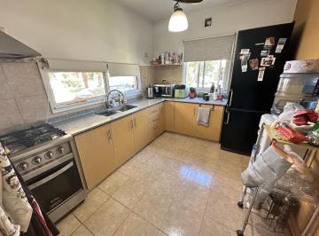 Casa · 169m² · 5 Ambientes · 2 Cocheras · Casa en El Barrio Privado Jardines de Escobar