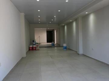 Local comercial · 80m² · Local en Alquiler Sarmiento Al 600