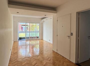 Departamento de 4 ambientes, Recoleta · 4 Ambientes Al Frente Muy Luminoso con Cochera y Palier Privado - Recoleta