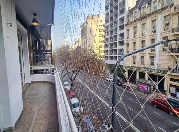 Departamento · 60m² · 3 Ambientes · Semipiso 3 Amb a La Calle C/ Balcón Corrido (C. A. b. A)