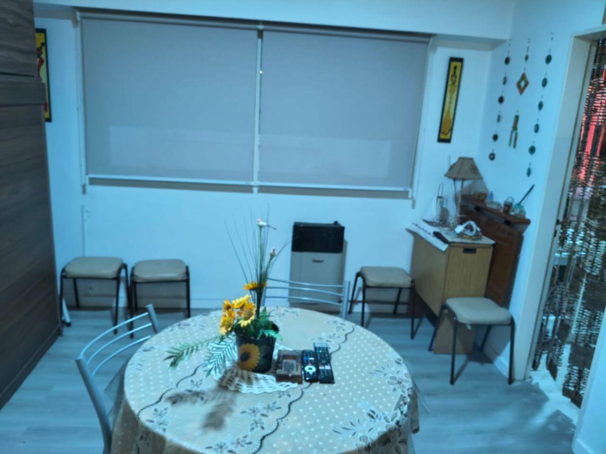 En excelente ubicación A 2 cuadras de las playas del torreón, excelente. monoambiente en muy buen edificio con vigilancia las 24 hs., impecable estado, amoblado Y equipado listo para habitar O rentar