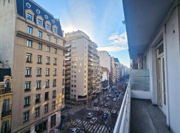 Departamento · 60m² · 3 Ambientes · Semipiso 3 Amb a La Calle C/ Balcón Corrido (C. A. b. A)
