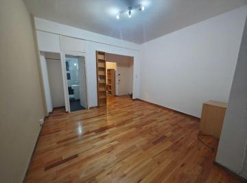 Departamento de 1 ambiente, Centro / Microcentro · Microcentro - Bolivar 100