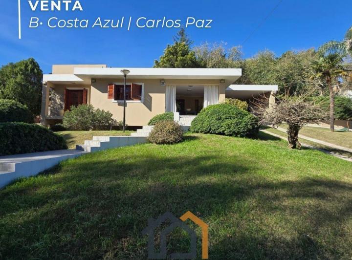 Casa · 217m² · 3 Dormitorios · 3 Cocheras