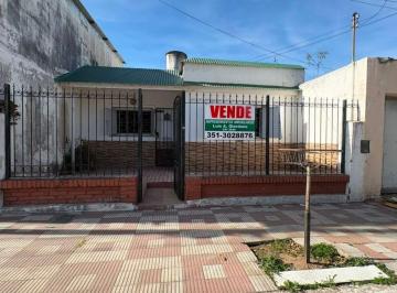 Casa de 4 ambientes, Córdoba · Casa en Venta 2 Dorm. en Barrio Zumarán con Patio y Jardín