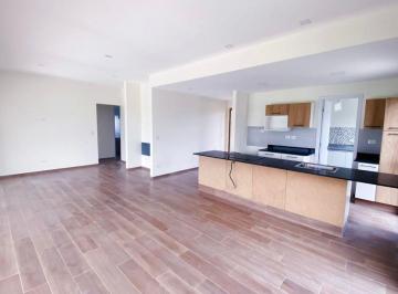 Casa · 117m² · 4 Ambientes · 2 Cocheras · Venta de Casa en San Sebastian Area 12 - 4 Ambientes