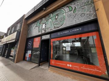 Local comercial · 161m² · Local en Alquiler en Martínez