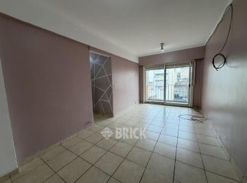 Departamento · 66m² · 3 Ambientes · C/dep en Tucuman Al 2200 - T/al Cfte 66 m² V/abierta Todo Sol Balcon
