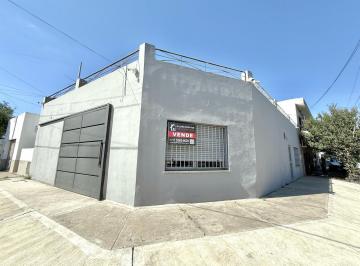 Local comercial · 150m² · 3 Ambientes · 2 Cocheras · Local en Venta 161 m² en Quilmes Oeste