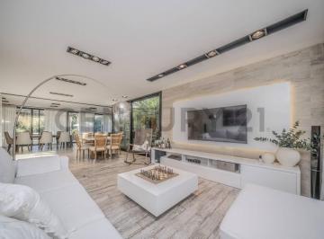 Casa · 513m² · 7 Ambientes · Venta – Casa de Categoría 7 Ambientes con Pileta, Quincho y Jacuzzi | Comarcas de Luján