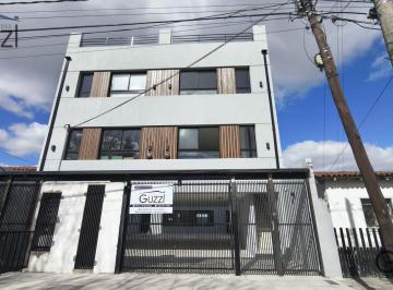 Casa · 80m² · 3 Ambientes · 1 Cochera · Venta Dúplex 3 Ambientes a Estrenar con Jardín y Cochera en Carapachay