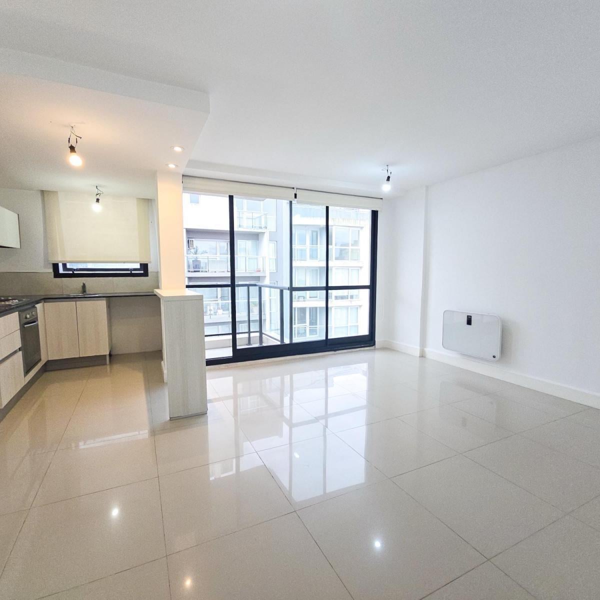 Departamento 2 amb, 60m² con balcón y cochera — Gascón y San Luis