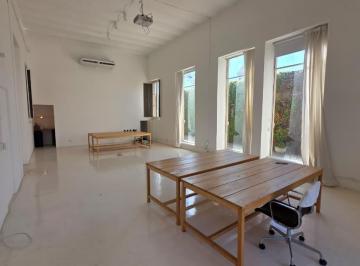 Local comercial · 80m² · 1 Ambiente · Excelente Local Comercial en El Complejo Casa San Jose!