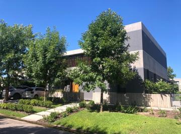 Casa · 280m² · 4 Dormitorios · Casa en Alquiler Temporario en Las Liebres, 3 Dorm.