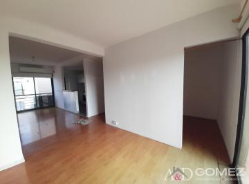 Departamento · 100m² · 4 Ambientes · Muy Amplio 4 Amb con Patio Terraza