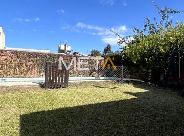 Casa de 5 ambientes, San Pablo · Casa en Venta – Barrio Odontologico