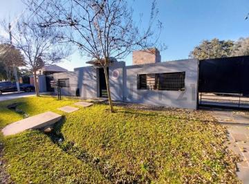 Casa · 275m² · 5 Ambientes · 3 Cocheras · Casa en Venta Zona de Quintas, Pilar.