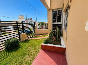 Casa · 130m² · 5 Ambientes · 1 Cochera · Casa en Altos de La Calera