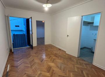 Departamento de 2 ambientes, Floresta · Goya y Juan B Justo: Depto 2 Ambientes 2do. Piso por Escalera