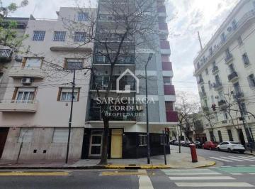 Departamento · 83m² · 4 Ambientes · Departamento en Venta en Balvanera con Distribución Funcional y Conectividad Urbana