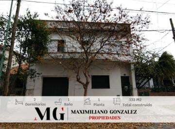 Casa · 130m² · 3 Ambientes · 1 Cochera · Casa Venta - Banfield, Lomas de Zamora