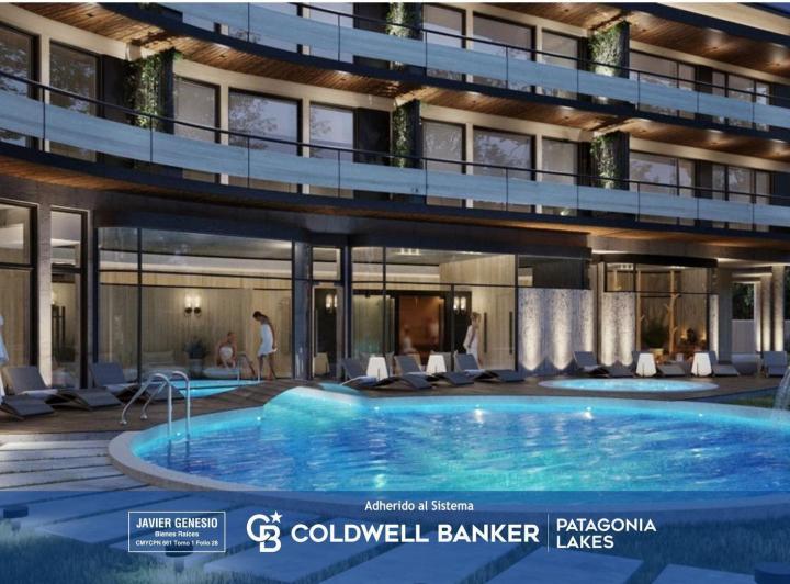 Hotel · 2450m²