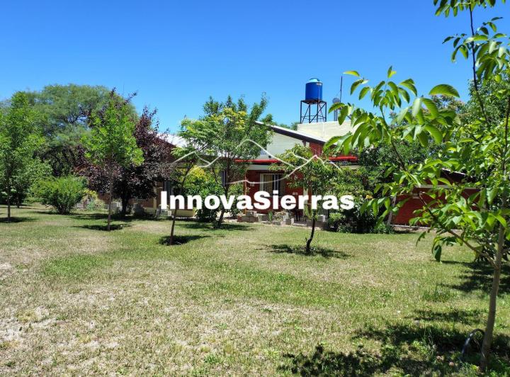 Casa · 350m² · 9 Ambientes · 1 Cochera