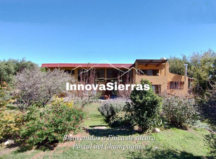 Casa · 330ha · 7 Ambientes · 2 Cocheras