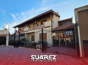 Casa · 190m² · 4 Ambientes · 4 Cocheras · Impecable Casa de 4 Ambientes en Barrio Cotevi - Ciudad Evita