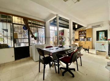 Casa · 106m² · 6 Ambientes · 1 Cochera · Venta Casa de 2 Dorm. con Patio y Cochera en Barrio Industrial, Rosario