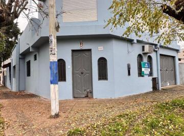 PH de 4 ambientes, La Plata · PH 2 Dorm. en Venta a Refaccionar, Villa Elisa