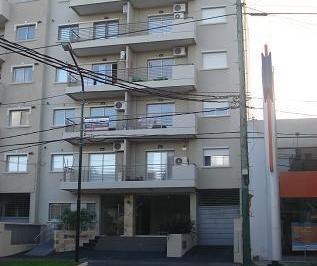 FRENTE · Departamento 2 Ambientes Apto Uso Profesional Frente a La Clinica Espora