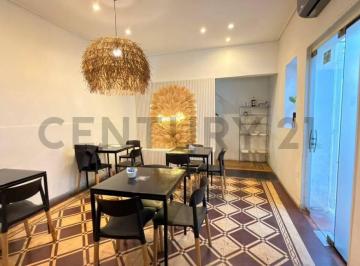 Fondo de comercio · 120m² · 3 Dormitorios · Fondo de Comercio en Venta - Aristides