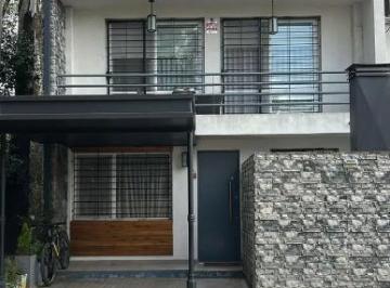 Departamento · 102m² · 4 Ambientes · 1 Cochera · Venta de Departamento Duplex en Condominio Tres Robles - Pilar - Apto Credito